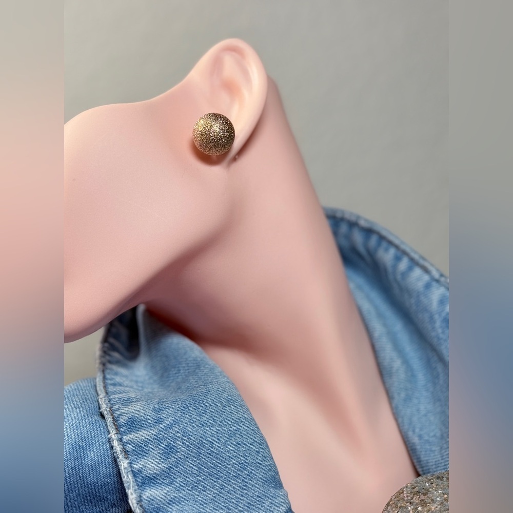 NEW | Gold Stud Earrings - Picture 3 of 3